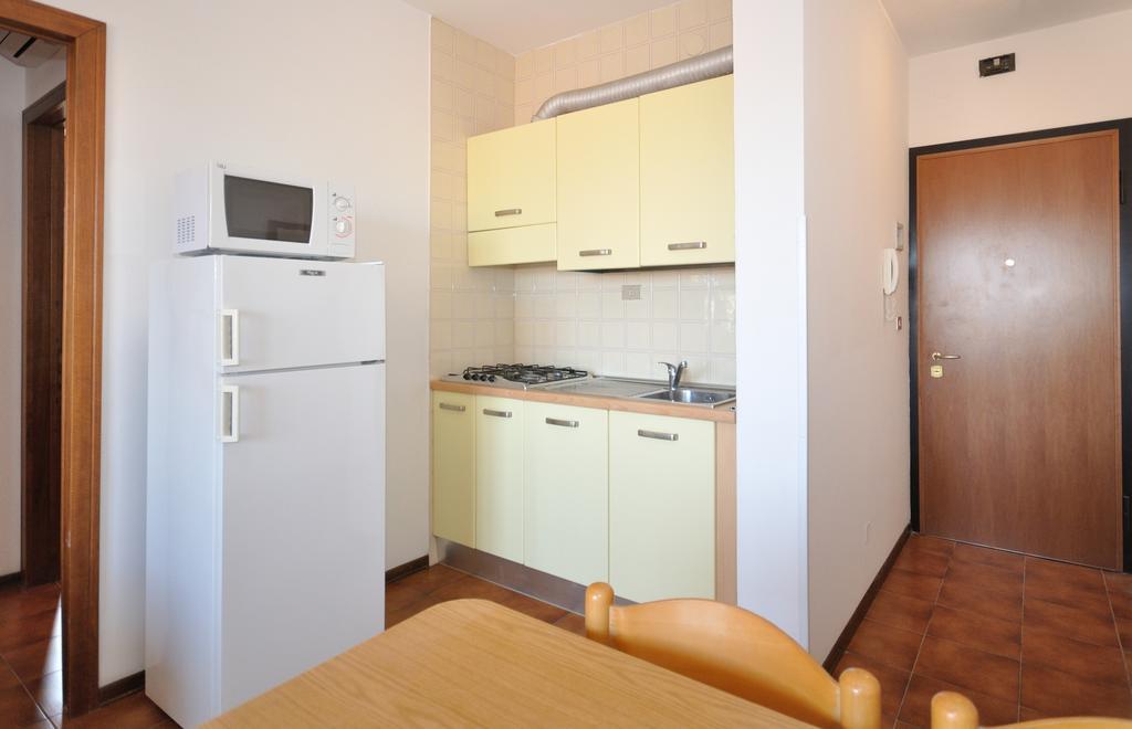 Condominio Tiepolo Bibione Exterior foto