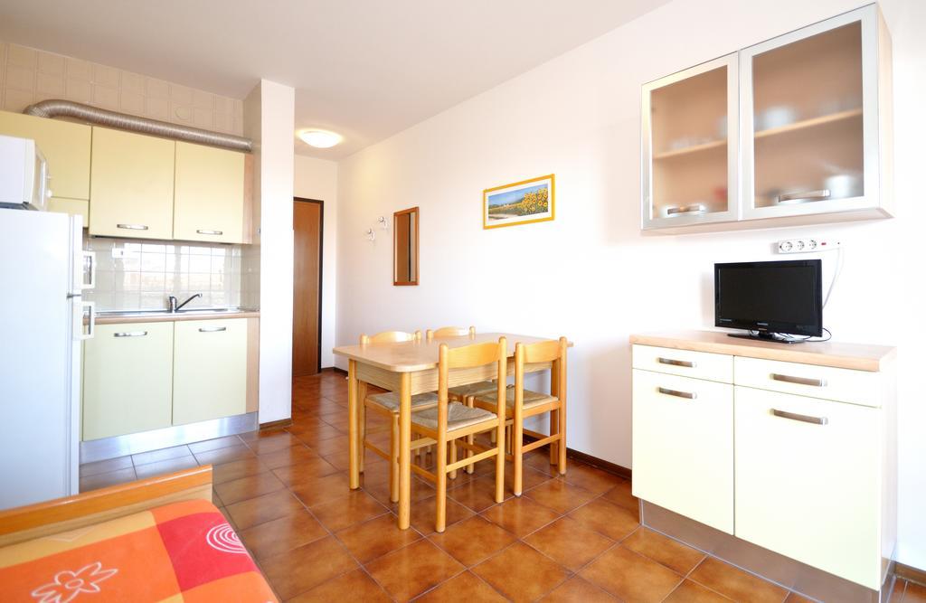 Condominio Tiepolo Bibione Exterior foto