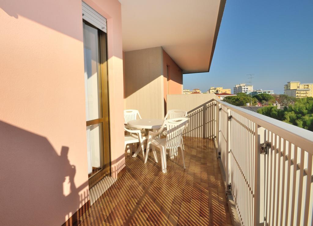 Condominio Tiepolo Bibione Exterior foto